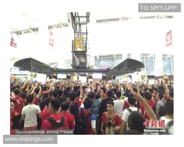 曼城为席尔瓦举行感人告别仪式，球迷送别传奇